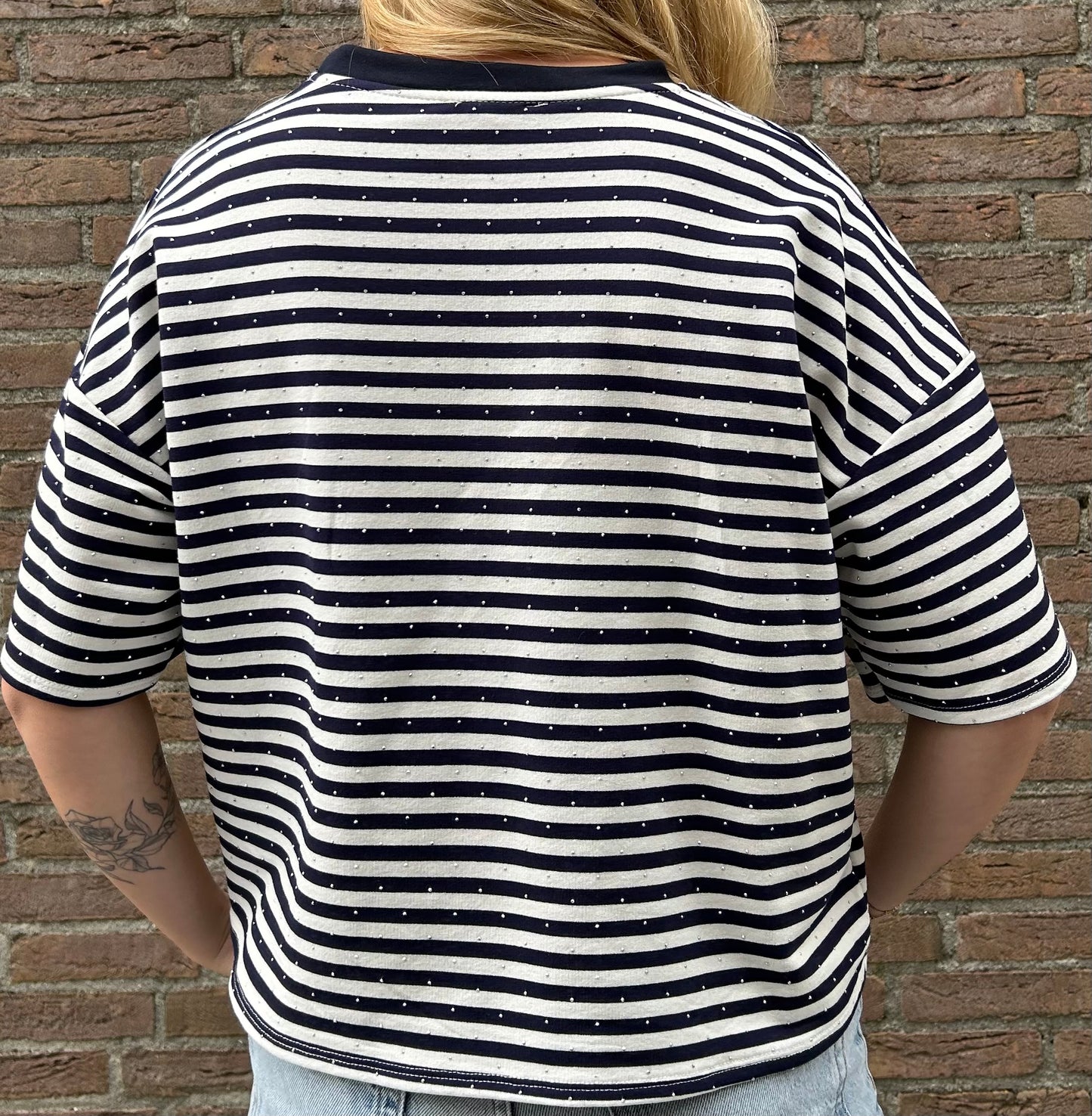 T-shirt met steentjes